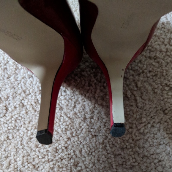 BCBG scarlette red patent leather shoes - Picture 6 of 7